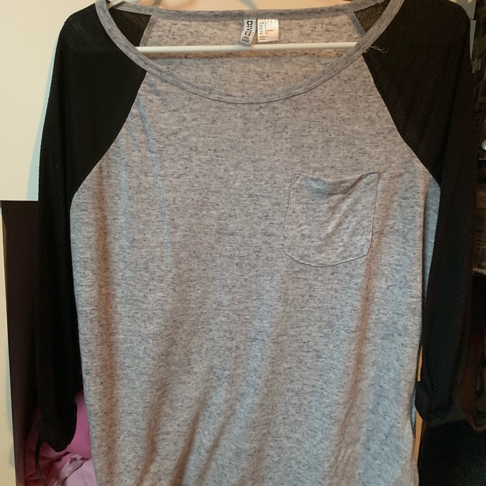 Black and grey baseball tee